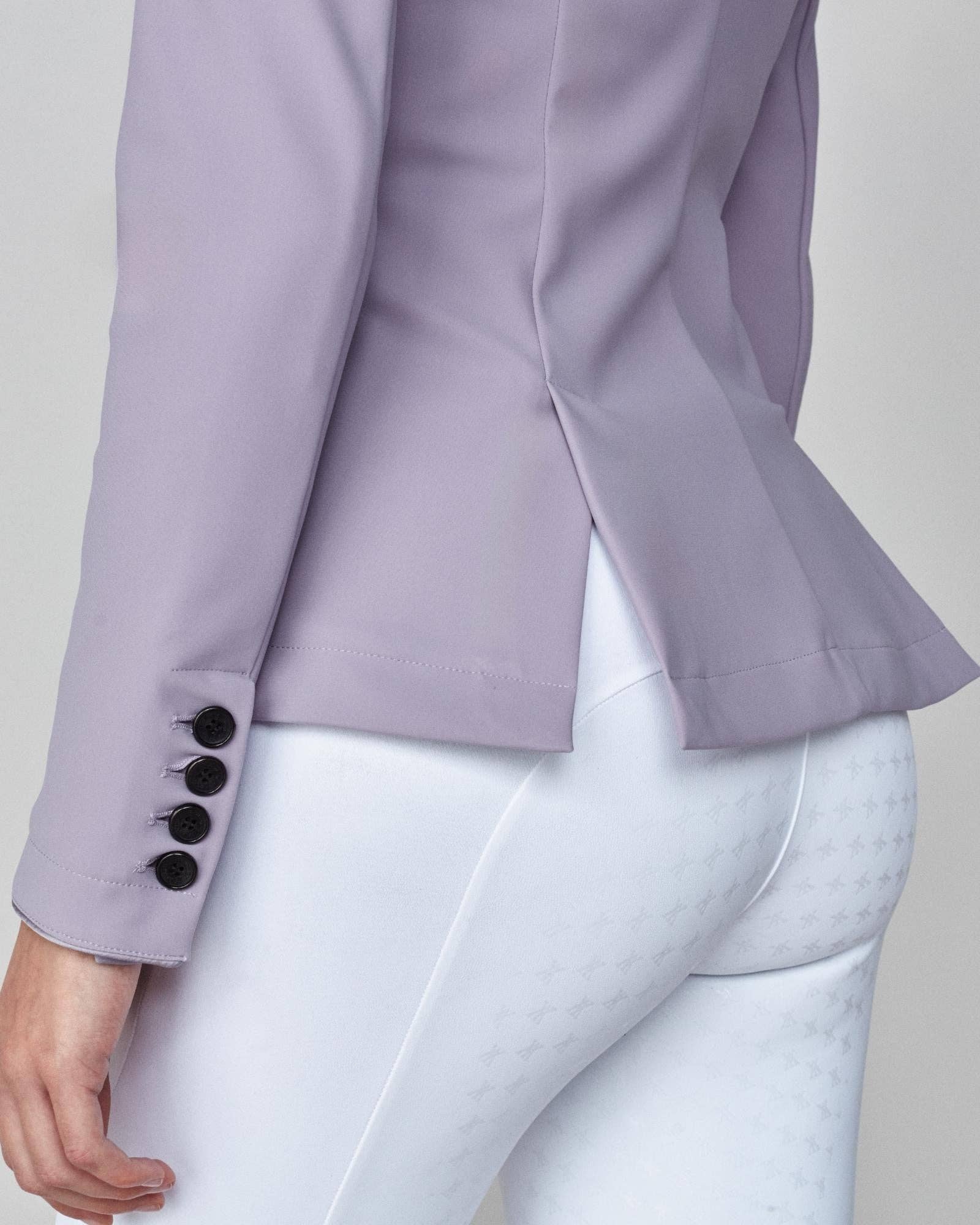 Performance Show Jacket Lavender in Lavender