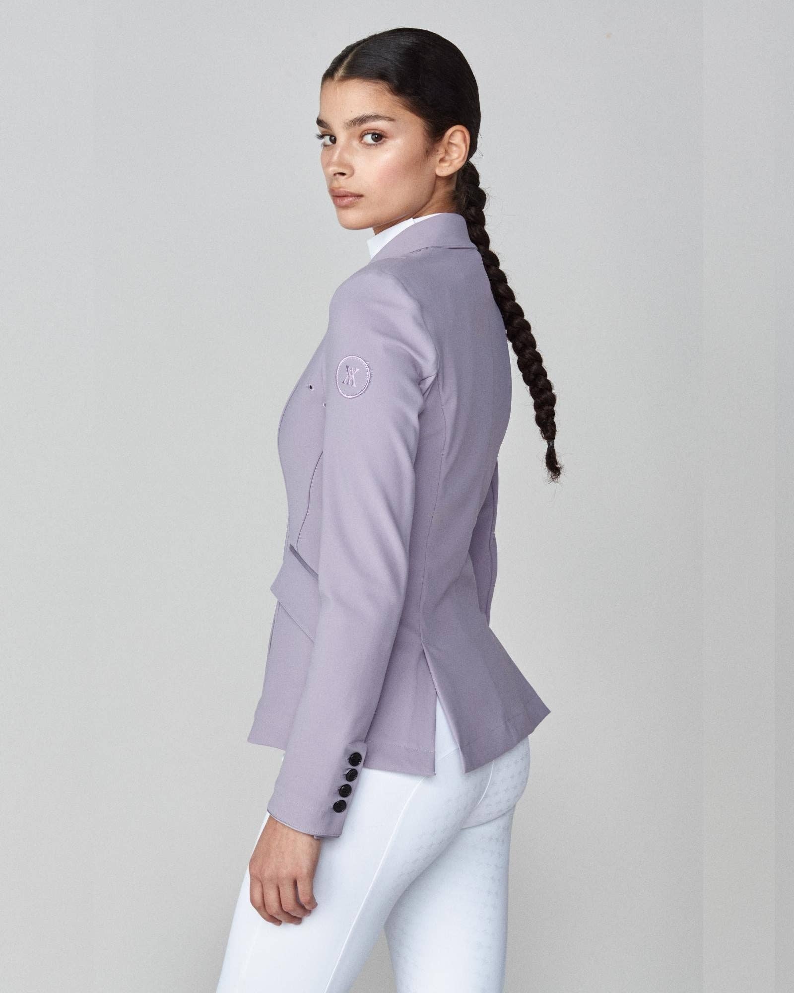 Performance Show Jacket Lavender in Lavender