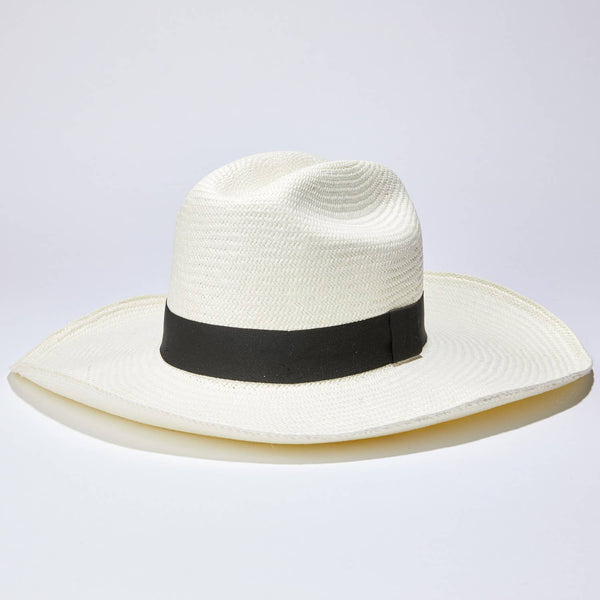 White | Cowboy Long Brimmed Panama Hat – Elegancia Tropical, long-brimmed panama hat with a black band