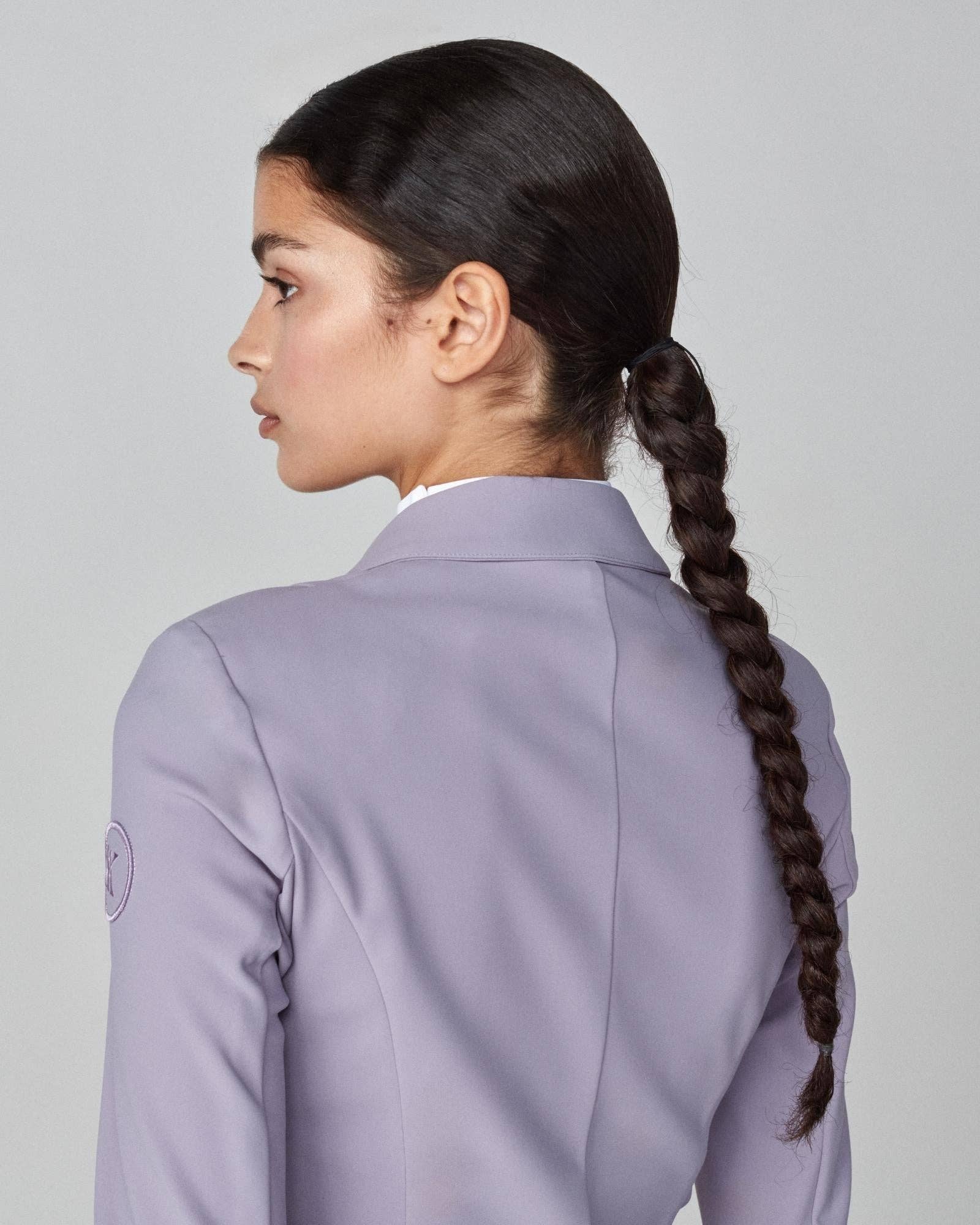 Performance Show Jacket Lavender in Lavender