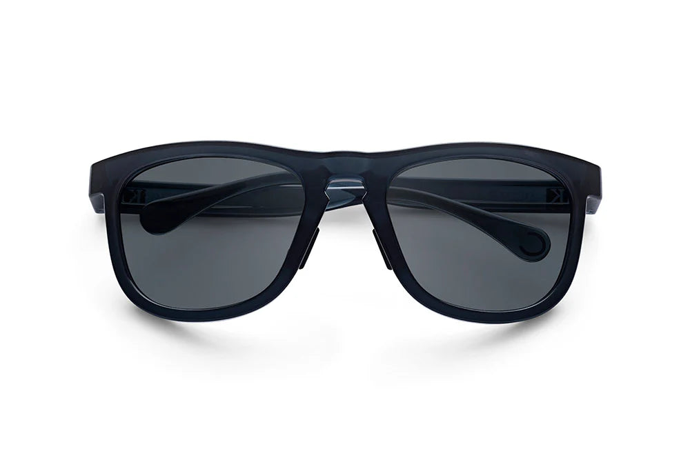 Midnight | The Ocala, sunglasses with navy frames, front view