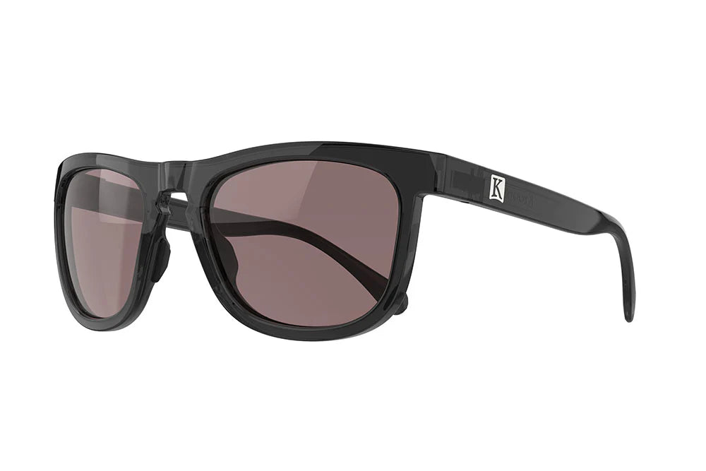 Midnight | The Ocala, sunglasses with black frames, three-quarter view
