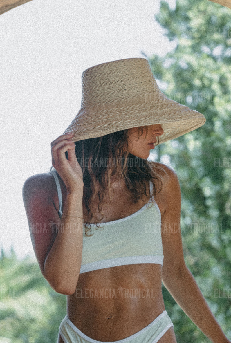 Rope Straw Bucket Hat – Elegancia Tropical Panama