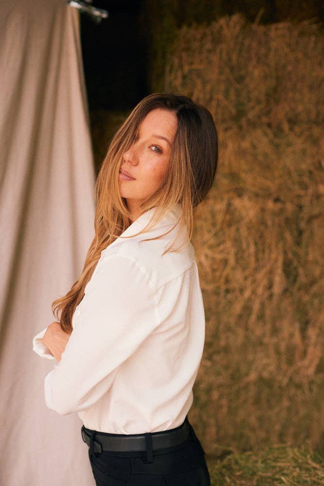 Jessica | Ivory Seersucker Button Down: M