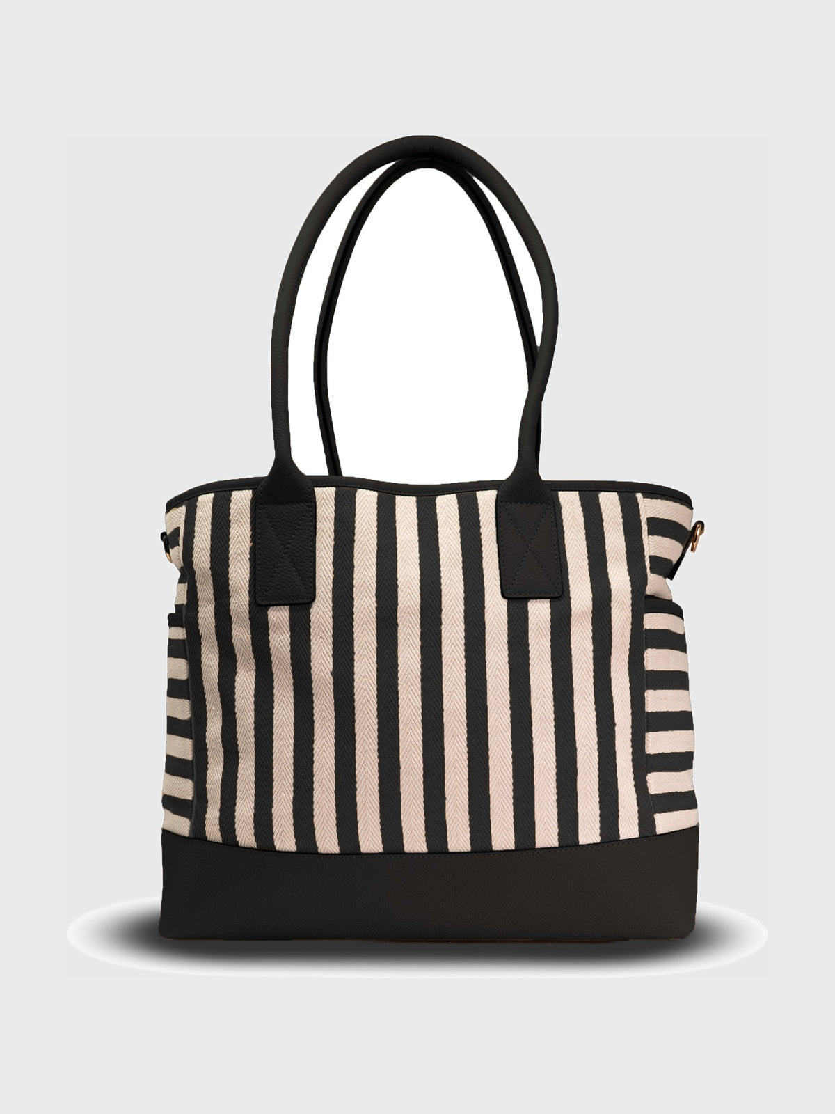 Turnout Tote Signature